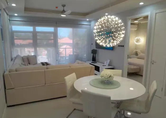 Sunset Arms Appartement *